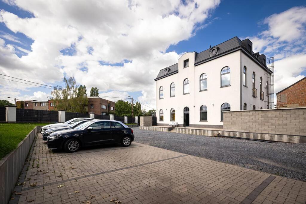 White Castle - Charleroi Airport Bed and Breakfast Eksteriør billede